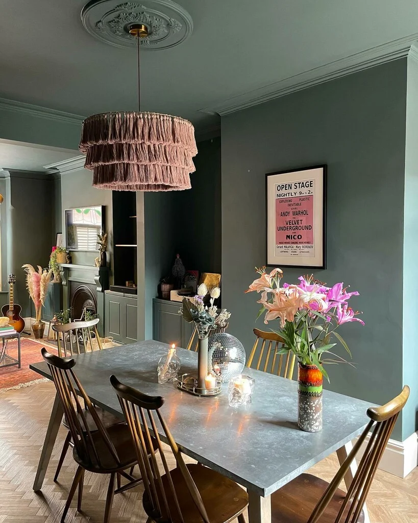 peinture bleue foncé farrow and ball pornic